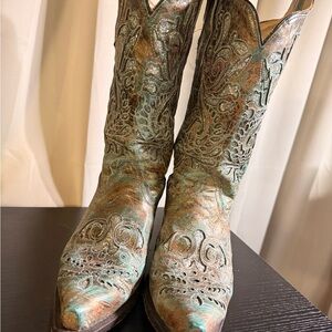 CORRAL brand turquoise glitter inlay genuine leather women’s cowboy boots